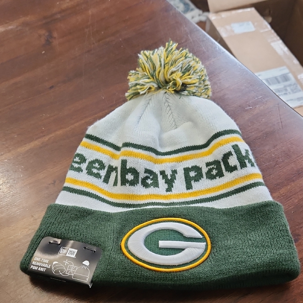 New Era Green Bay Packers Pom Beanie
